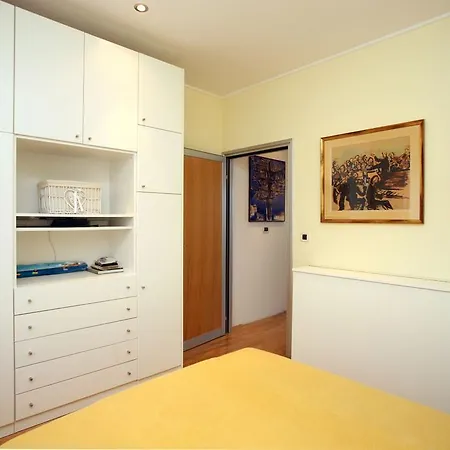 Apartment Halugica Lovran