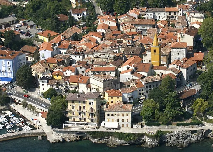 Halugica 公寓 洛夫兰