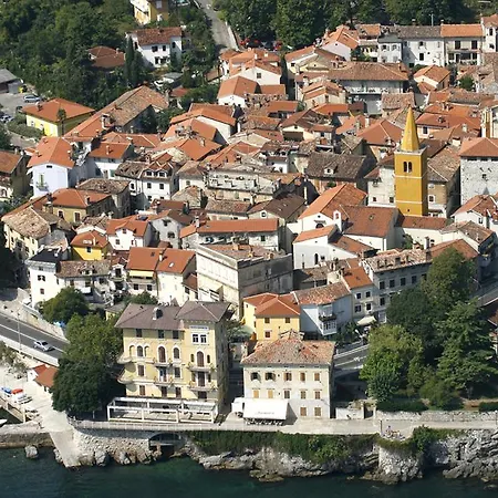 Halugica Apartman Lovran