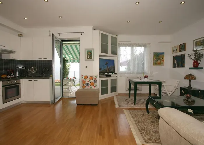 Halugica Apartment